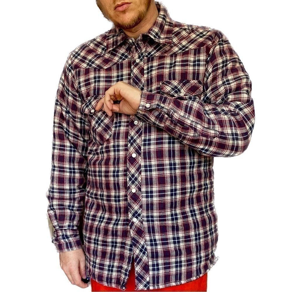 Wrangler - Quilted vintage pearl snap flannel shirt size medium